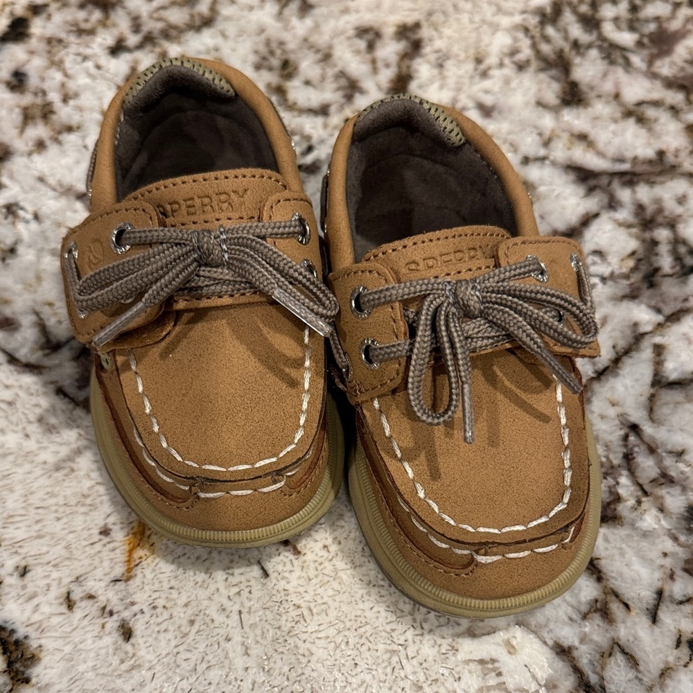 Sperry Toddler Tan Moccasin Boat Shoes with Contrast Stitching